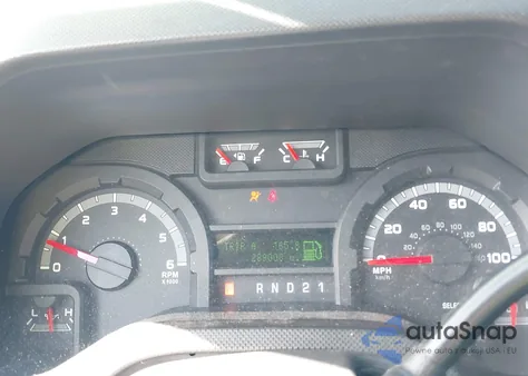 2013 Ford E-350 Super Duty Xlt из США, поврежденный, VIN 1FBNE3BL5DDB25899